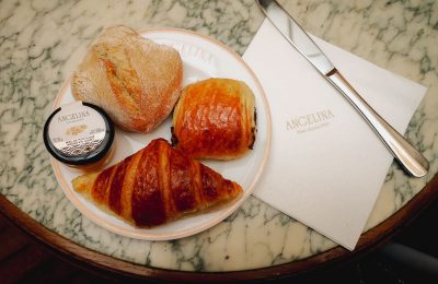 Café da manhã no Angelina Rue de Rivoli em Paris