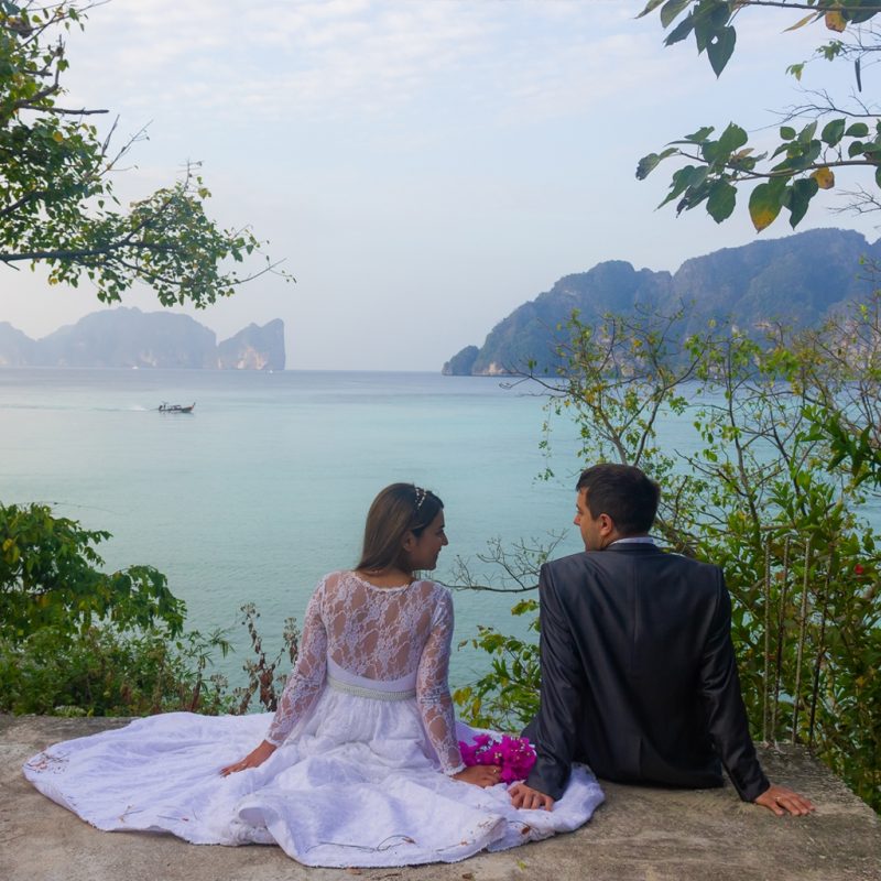Fotógrafa brasileira em Paris : Beks para o marrymearoundtheworld realizando seu ensaio de casamento na Tailândia
