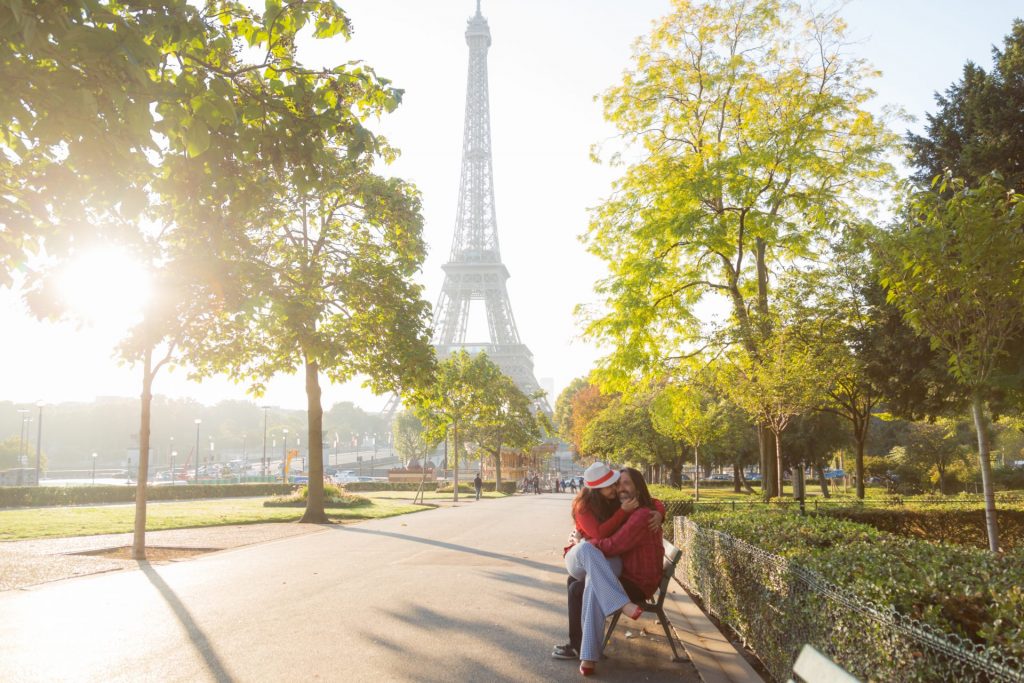Souvenir que você quer levar da sua viagem - ensaios de casal com fotógrafa brasileira em Paris