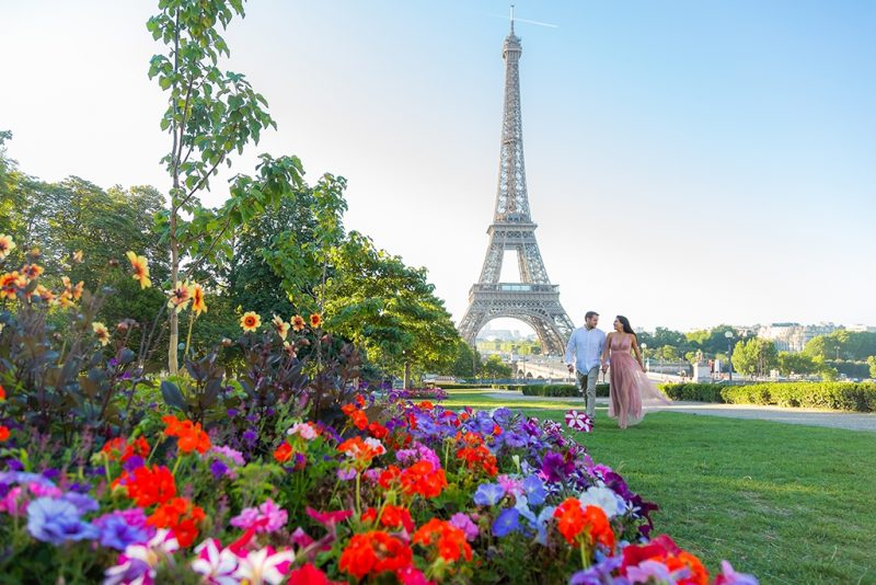 Romantic Paris Honeymoon Couple Photos at Trocadero gardens with Eiffel Tower background - Paris Photographer